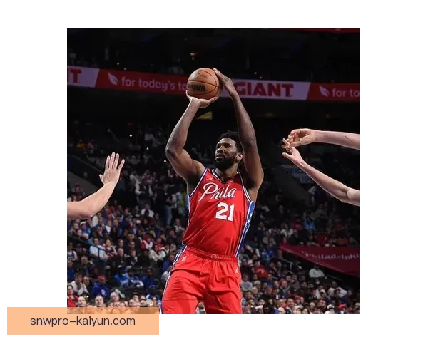 夸尔塔在佛罗伦萨状态回暖，近期表现值得关注