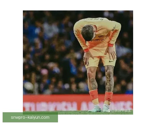 塔雷米点球破门加倒钩进球成赛场名场面